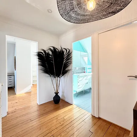 Spacieuse Maison Renovee Avec Gout - A Pied *
