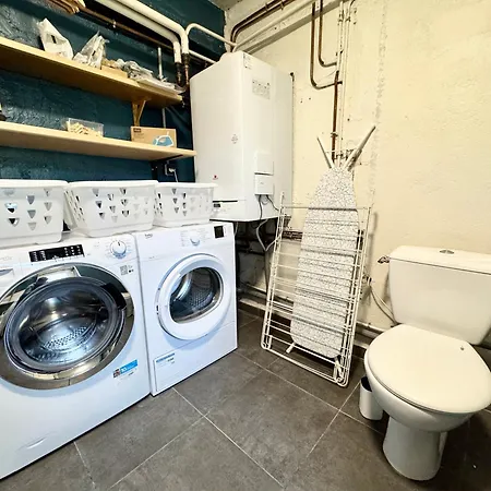 Holiday home Spacieuse Maison Renovee Avec Gout - A Pied *