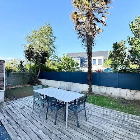 Spacieuse Maison Renovee Avec Gout - A Pied Holiday home *