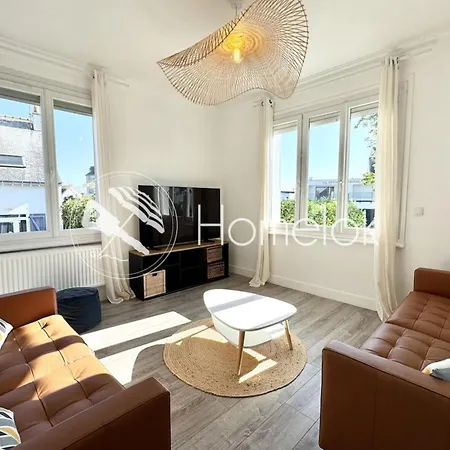 Spacieuse Maison Renovee Avec Gout - A Pied Holiday home Larmor-Plage