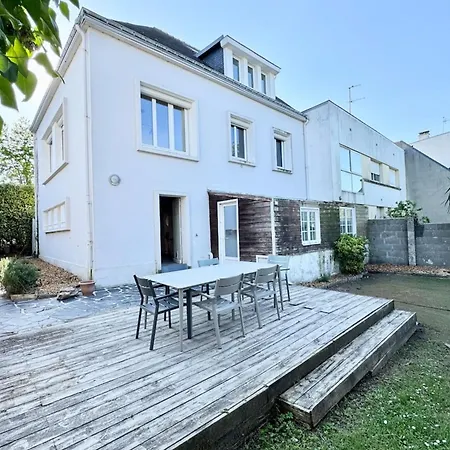 Spacieuse Maison Renovee Avec Gout - A Pied Holiday home